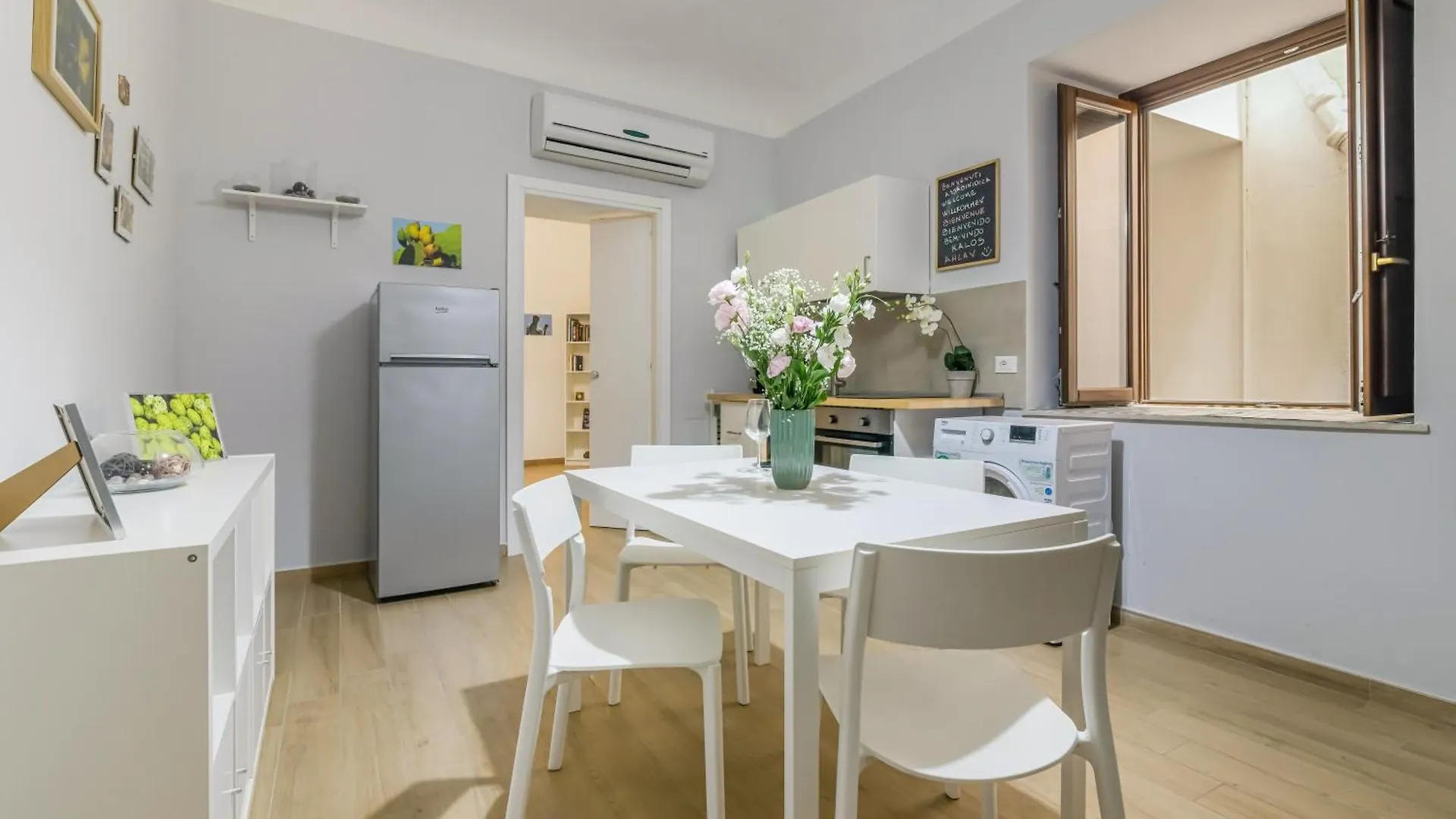 Palazzo Viola - Quattro Canti Charming Flats Apartment Palermo 0*,