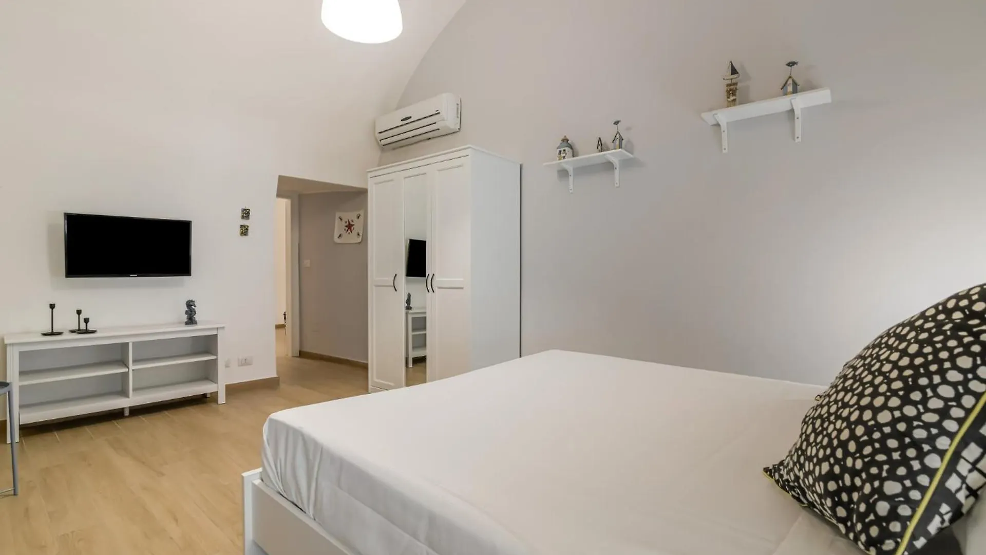 Palazzo Viola - Quattro Canti Charming Flats Apartment Palermo