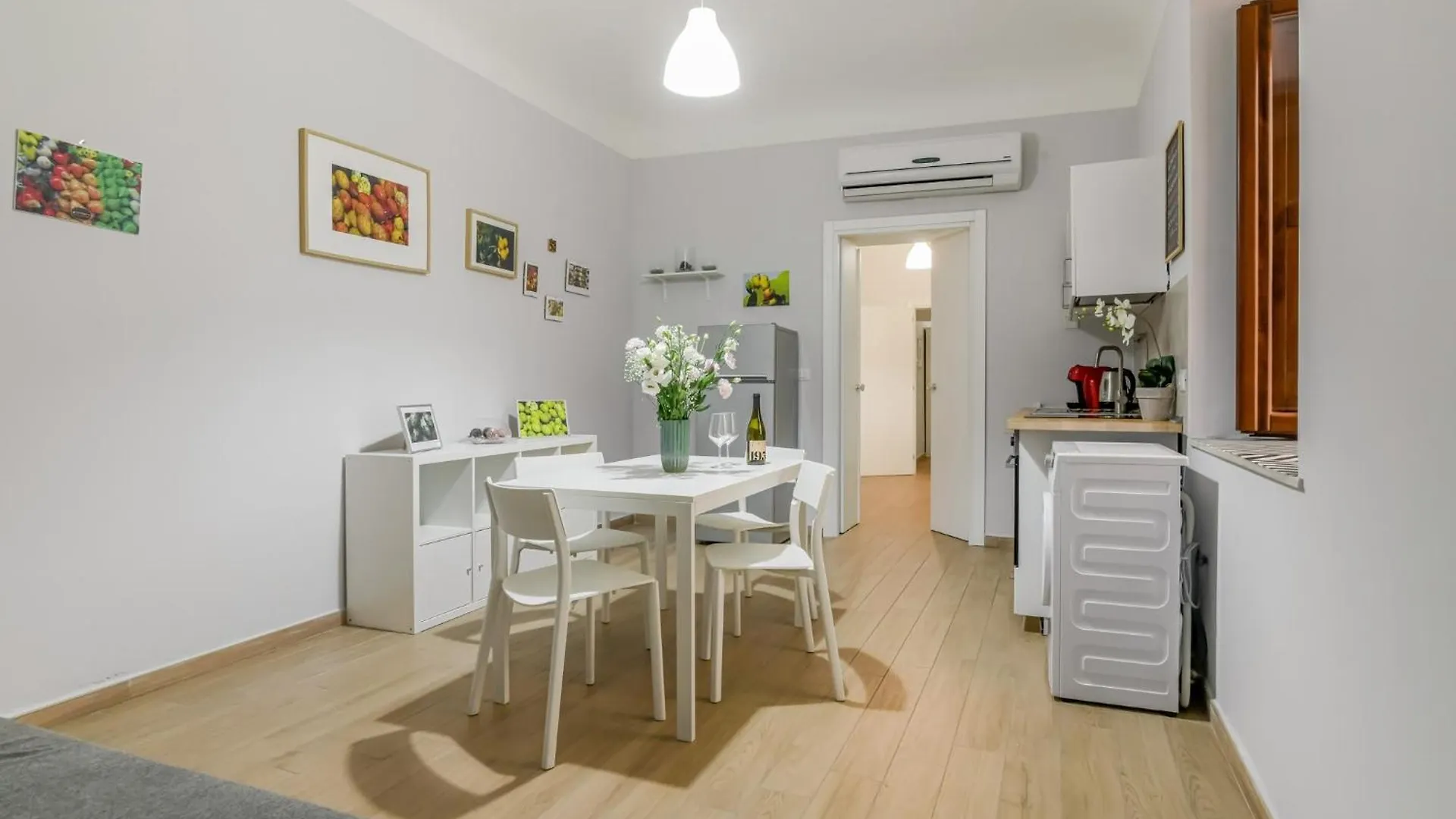 Palazzo Viola - Quattro Canti Charming Flats Apartment Palermo 0*,  Italy